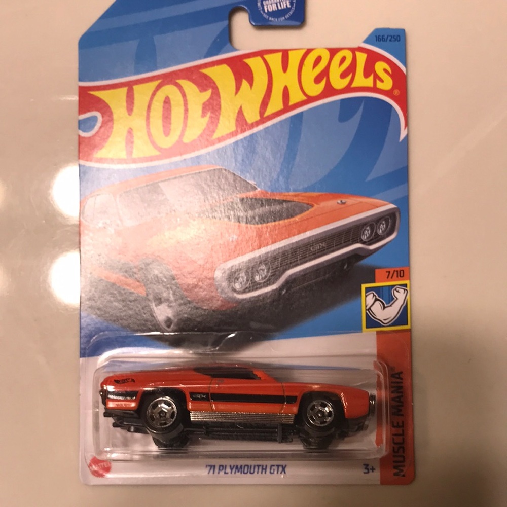 Hot wheels 1971 plymouth GTX road runner